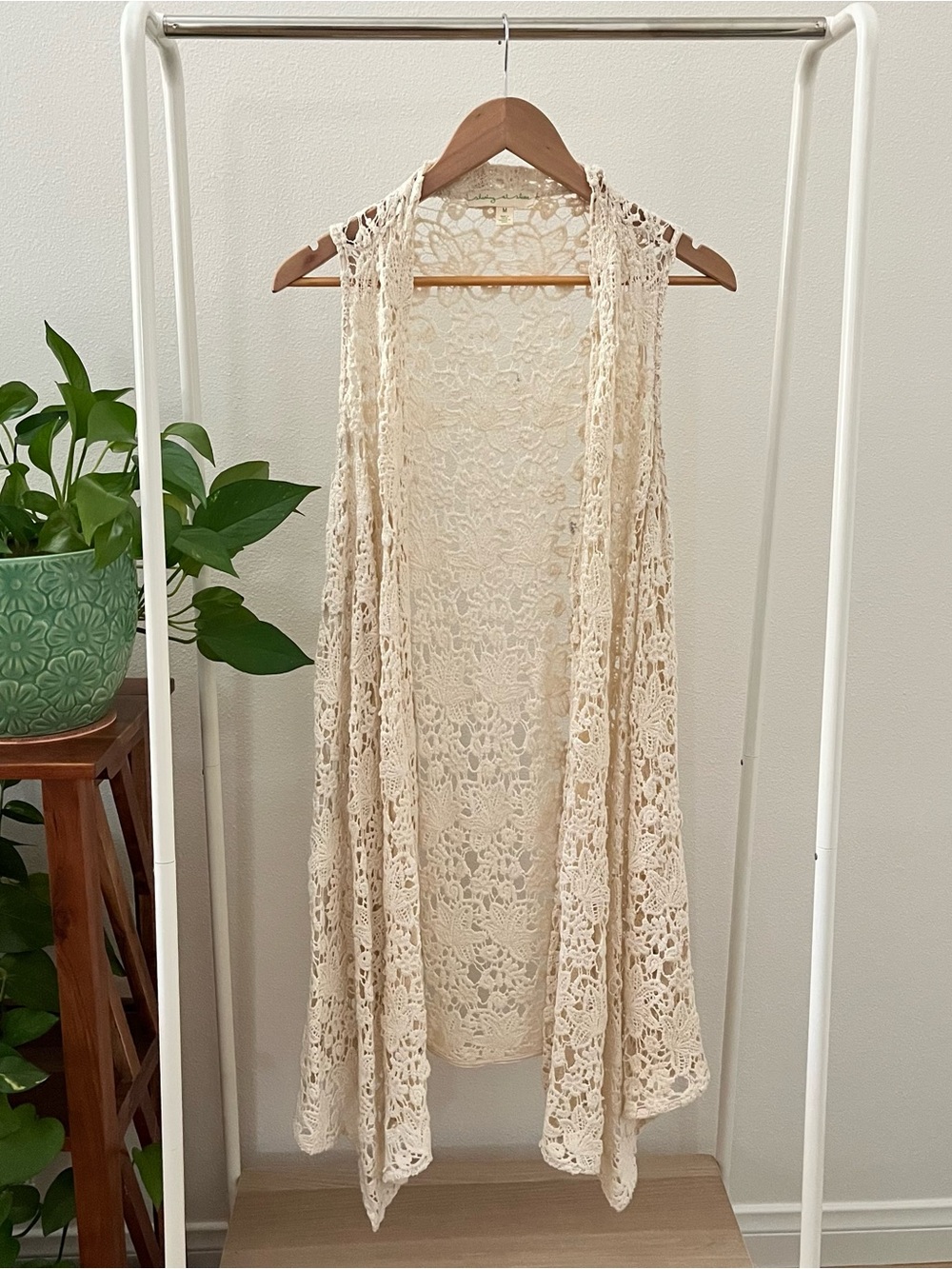 Staring at Stars Crochet Lace Open-Front Vest in Cream